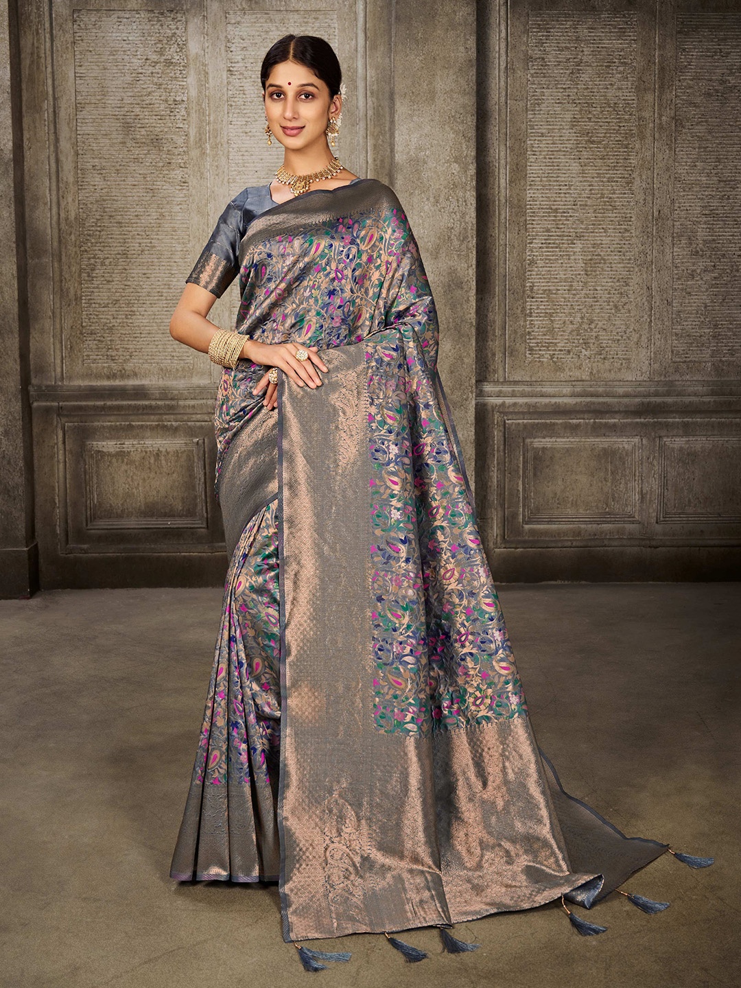 

HEER FASHION Woven Design Zari Art Silk Banarasi Saree, Grey