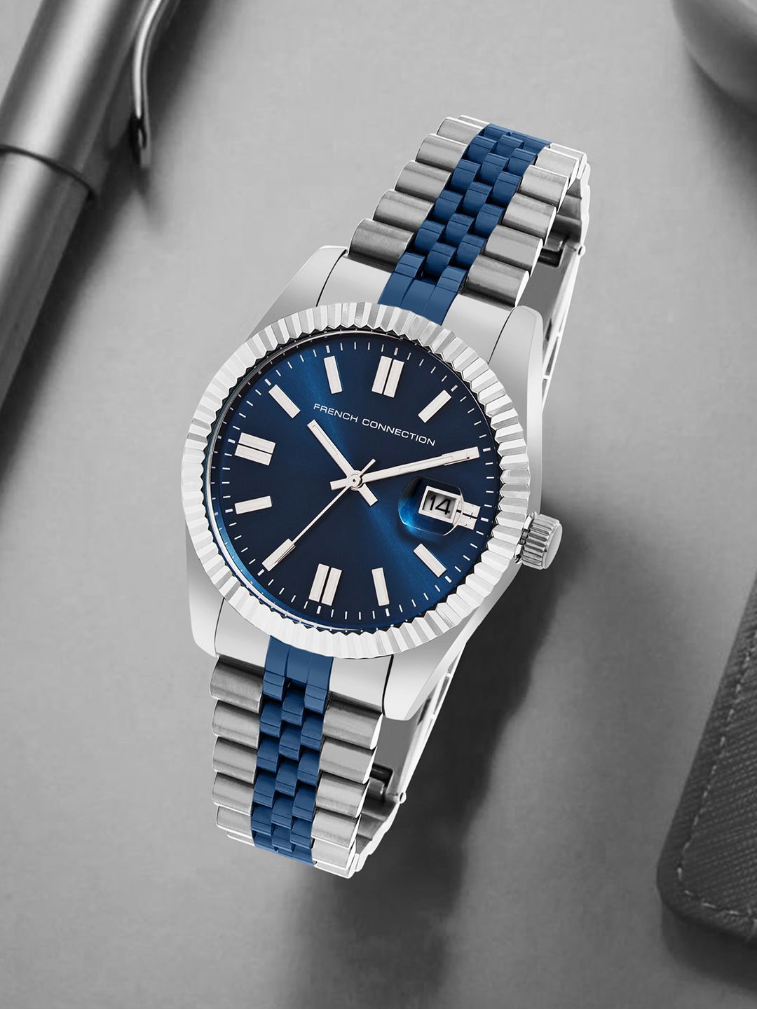 

French Connection Men Patterned Dial & Stainless Steel Bracelet Style Straps Analogue Watch FCP41USM, Blue