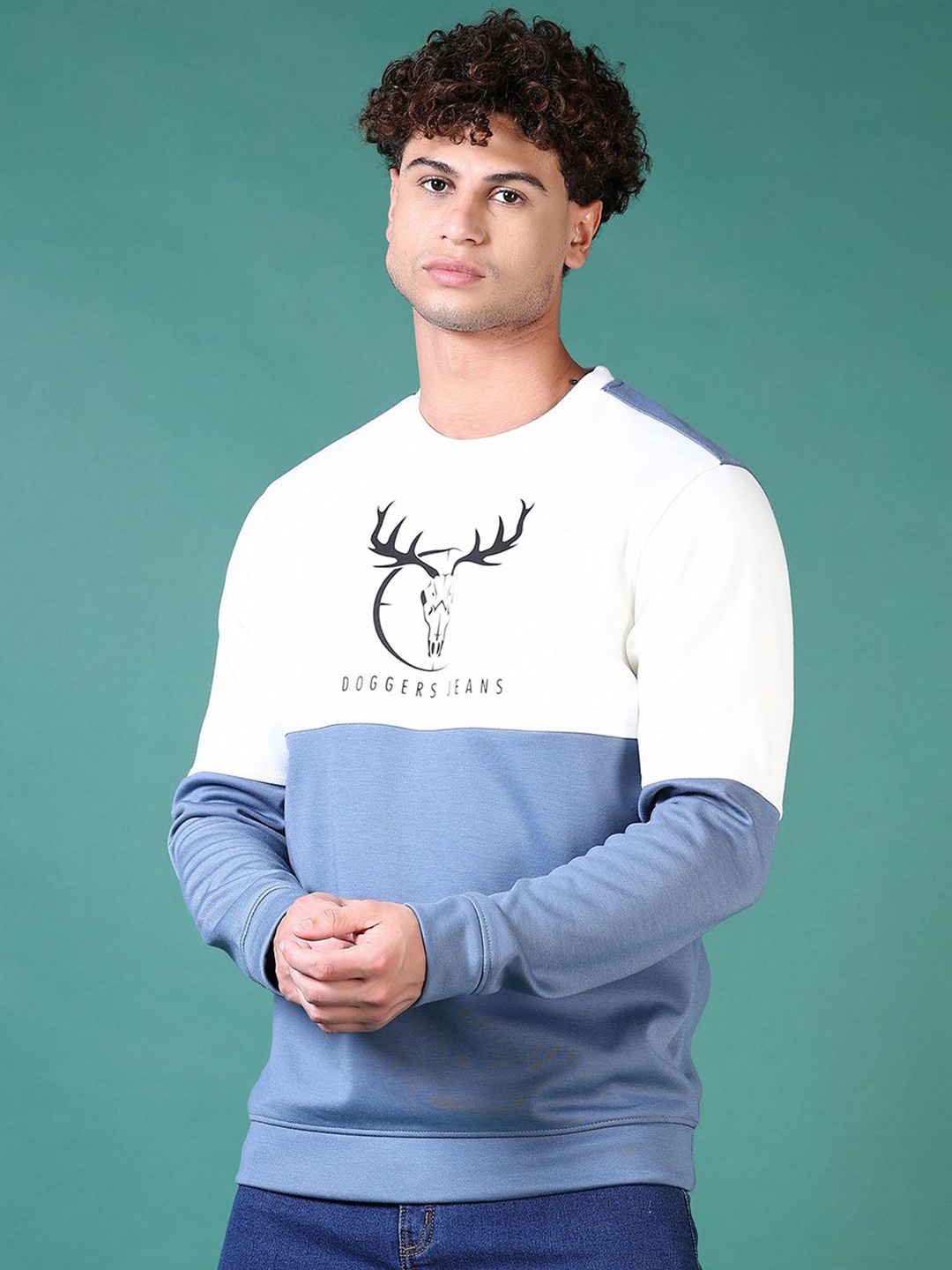 

V-Mart Men Colourblocked Cotton Sweatshirt, White