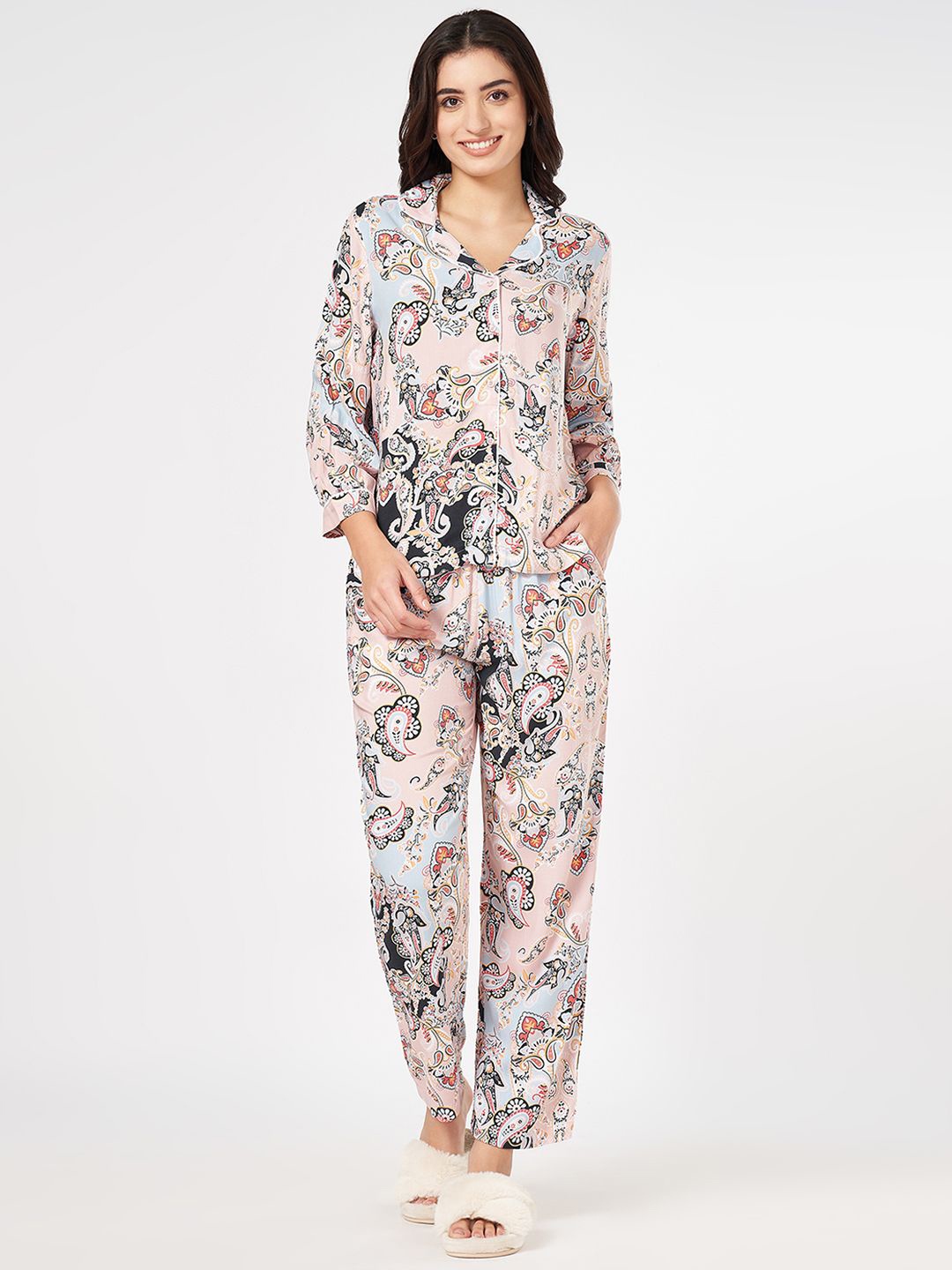 

Dreamz by Pantaloons Women Printed Night suit, Rose