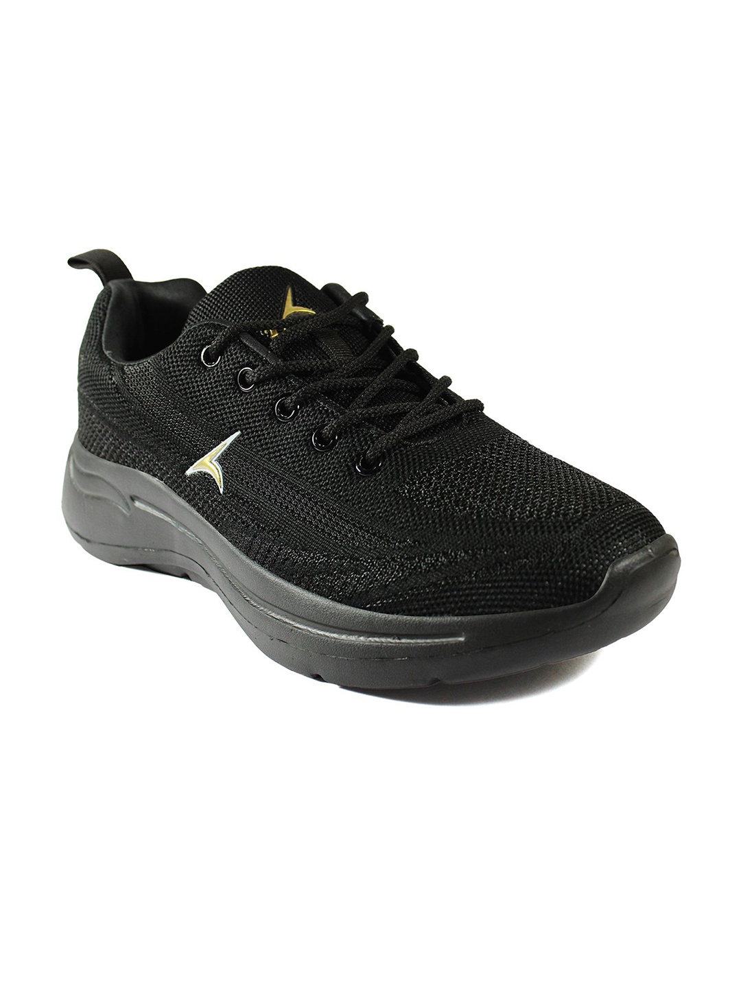 

TRACER Men Sneakers, Black