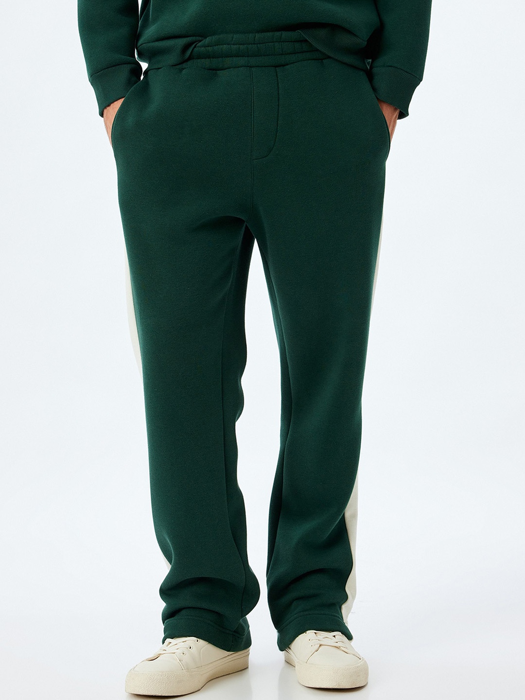 

Koton Men Regular Fit Track Pant, Green