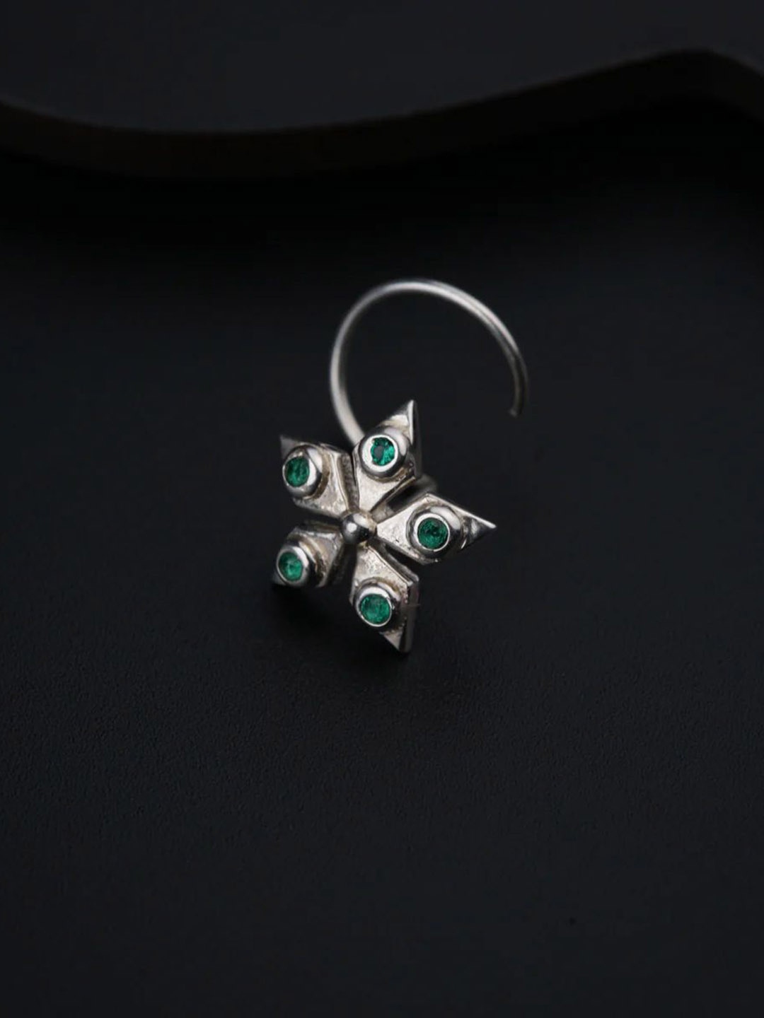 

House of Aadyaa Sterling Silver Oxidised Stone Studded Ring Nosepin