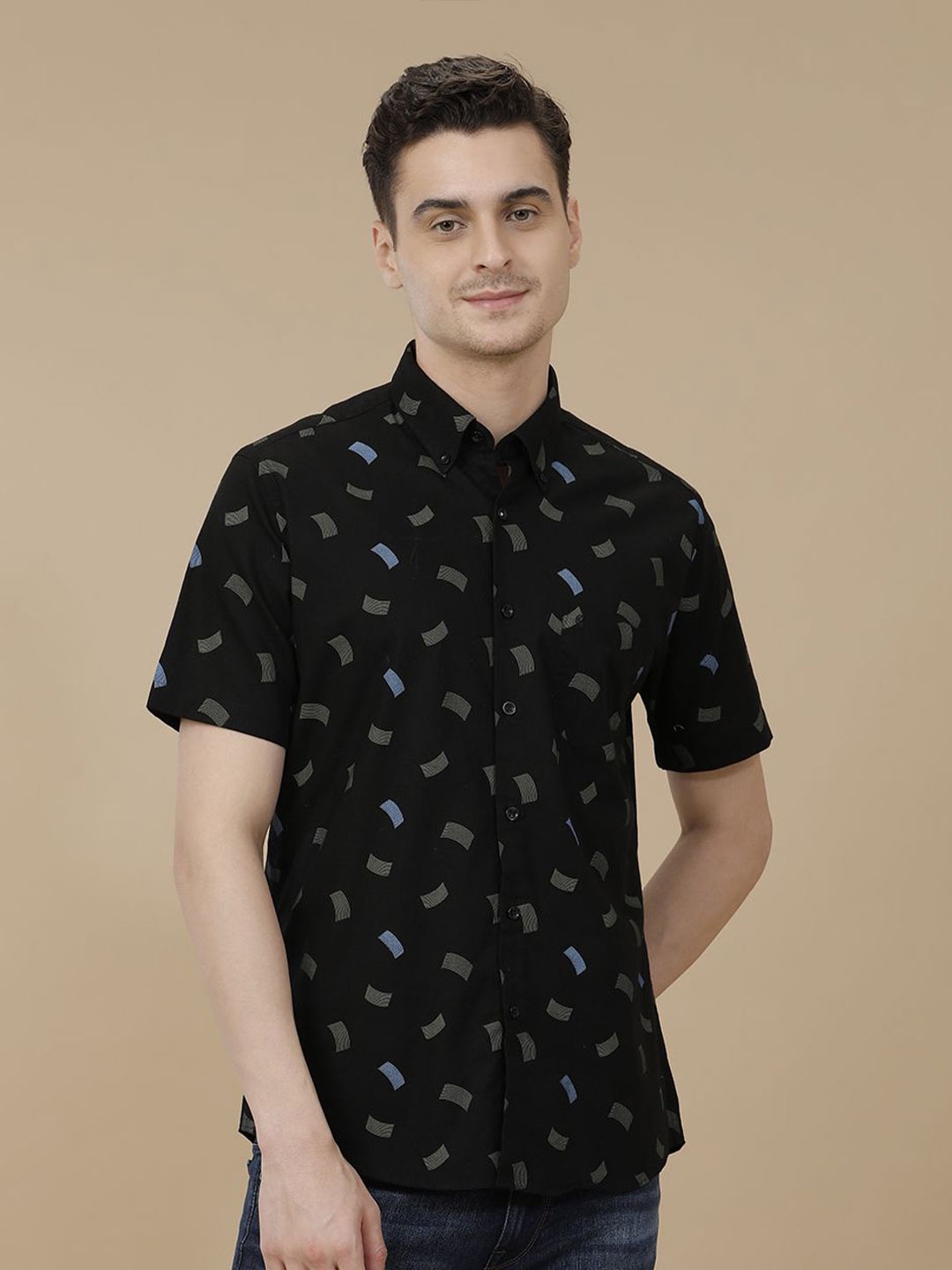 

CAVALLO by Linen Club Contemporary Slim Fit Geometric Printed Casual Shirt, Black