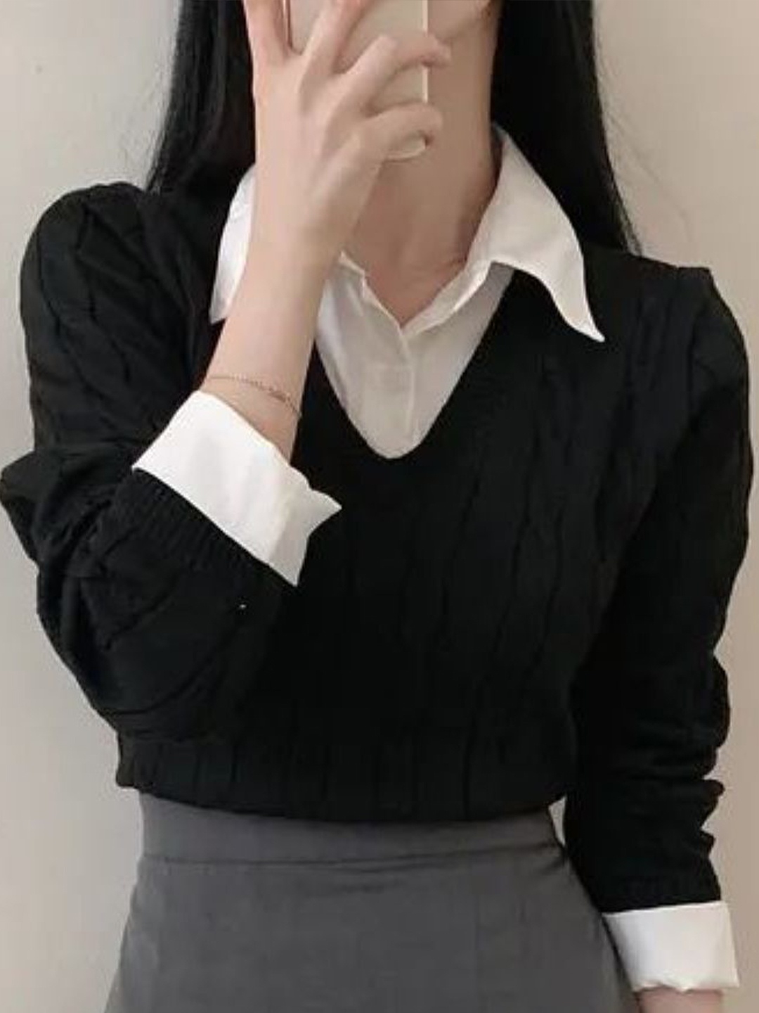 

StyleCast Women V-Neck Long Sleeves Pullover, Black