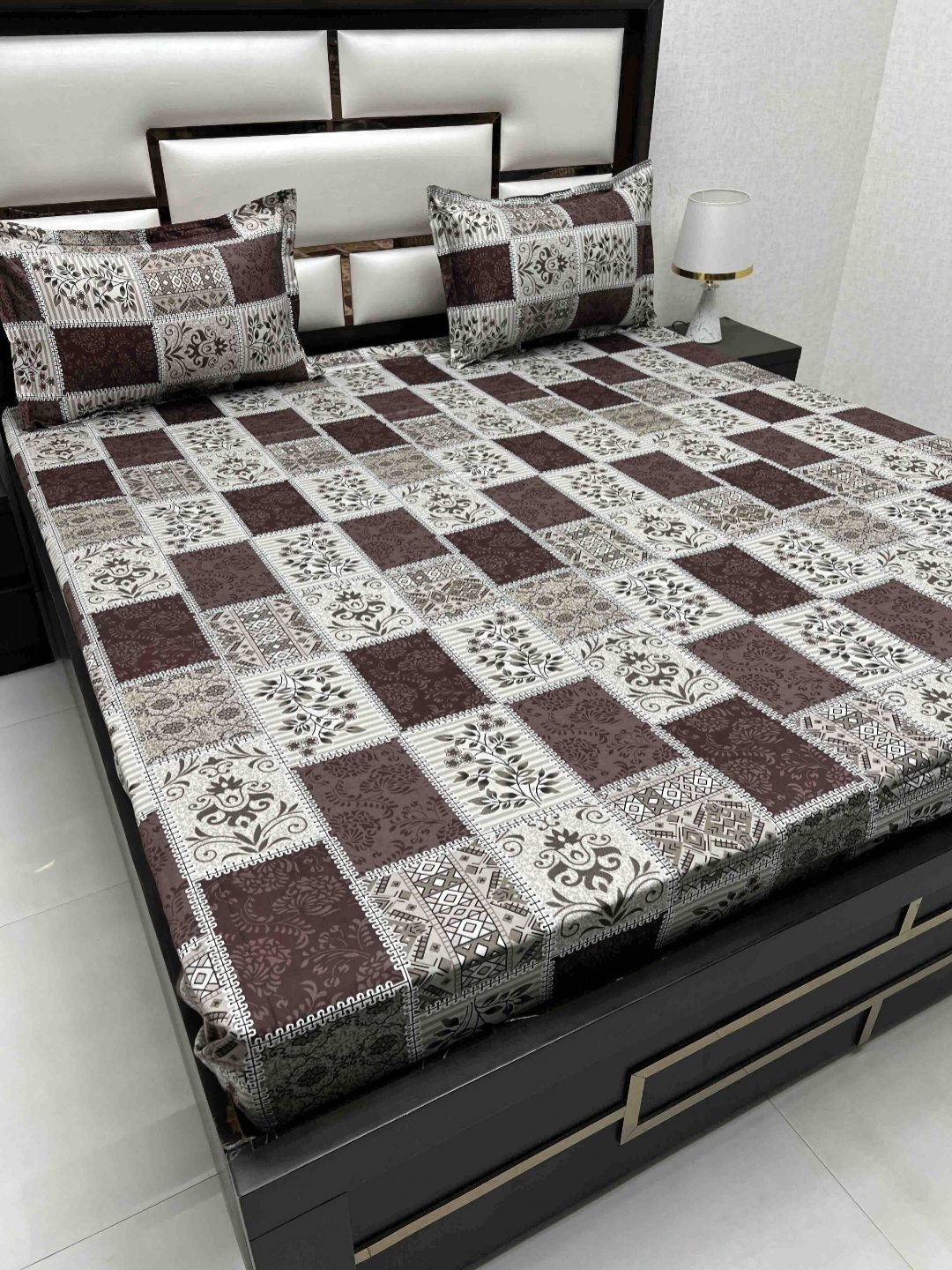 

Pure Decor velar sib Brown Printed Pure Cotton 380 TC King Bedsheet Set 2.75 m x 2.74 m