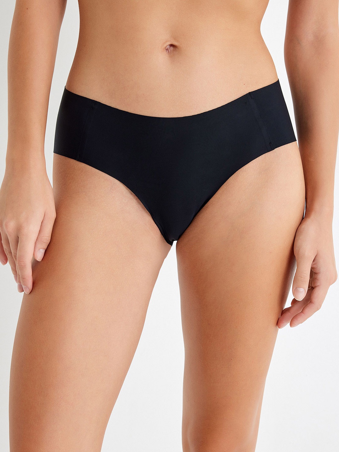 

Koton Mid-Rise Basic Briefs 8684289538199, Black