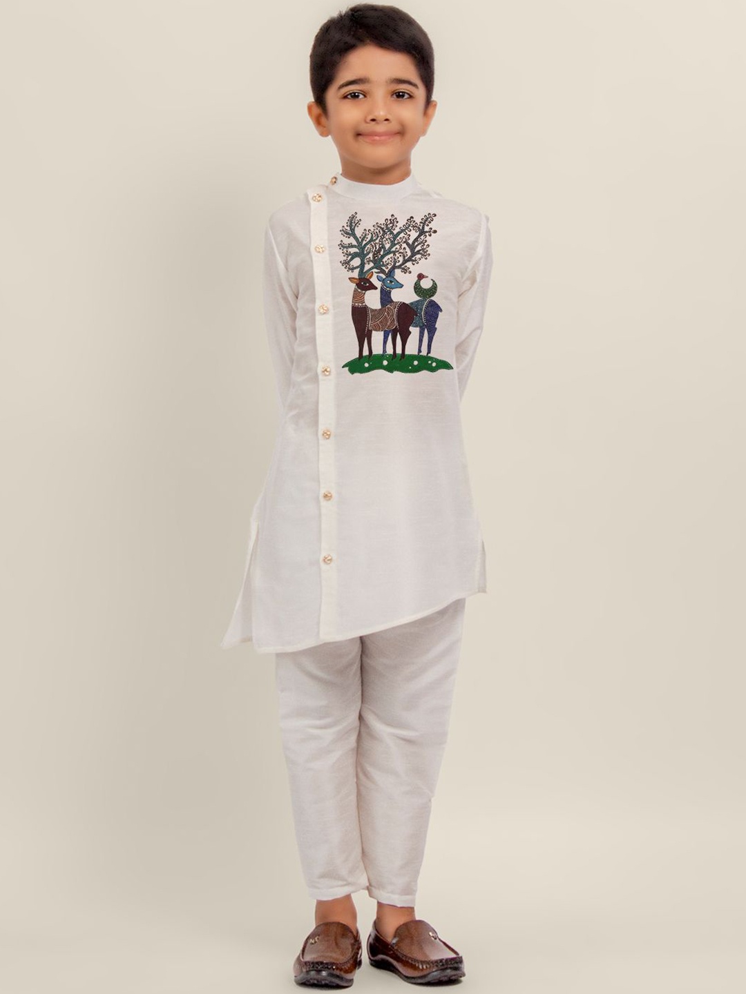 

DEVOILER Boys Ethnic Motifs Printed Mandarin Collar Dupion Silk Straight Kurta, White