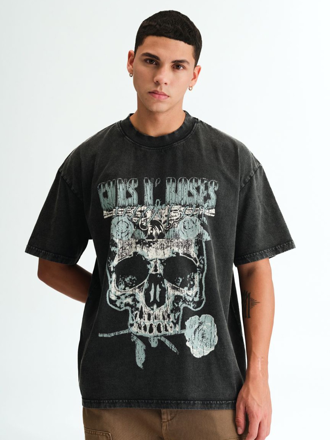 

Bonkers Corner Men Printed Pockets T-shirt, Black