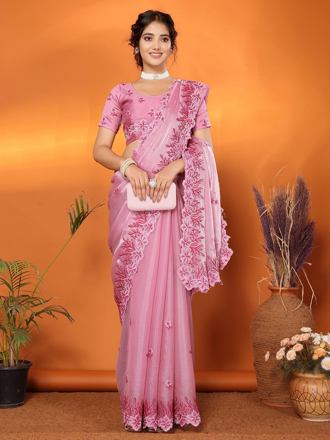 

ALAGINI Ethnic Motifs Embroidered Saree with Blouse Piece, Pink