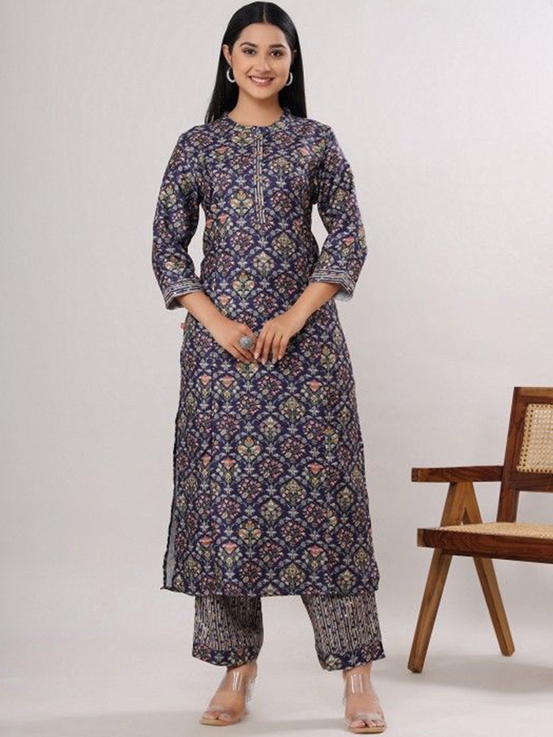 

Chandbaali Floral Printed Pure Wool Straight Kurta With Palazzos, Blue