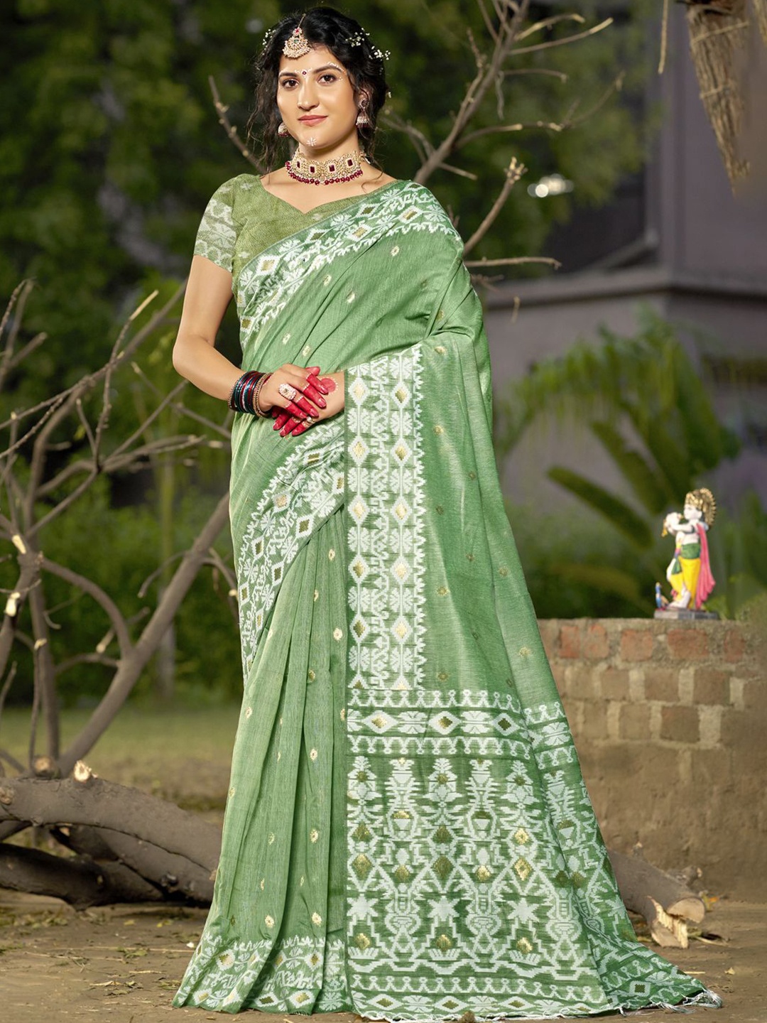 

SANGAM PRINTS Woven Design Zari Tussar Saree, Lime green