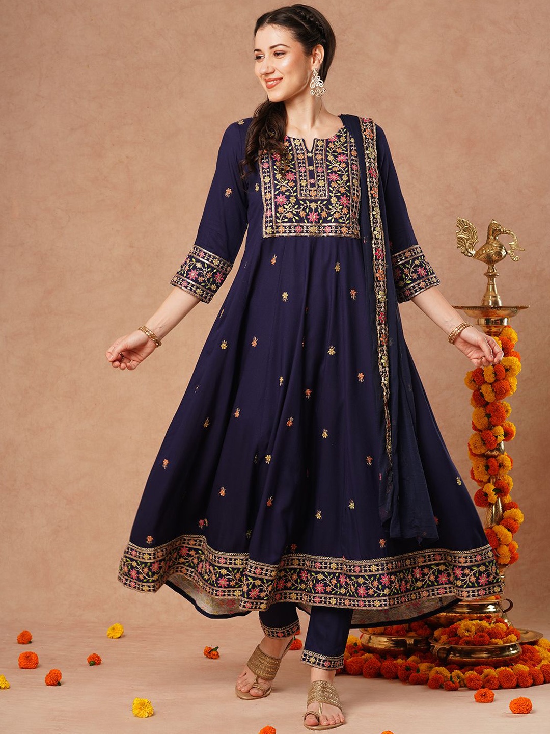 

FASHOR Floral Embroidered Thread Work Kurta with Trouser & Dupatta, Blue