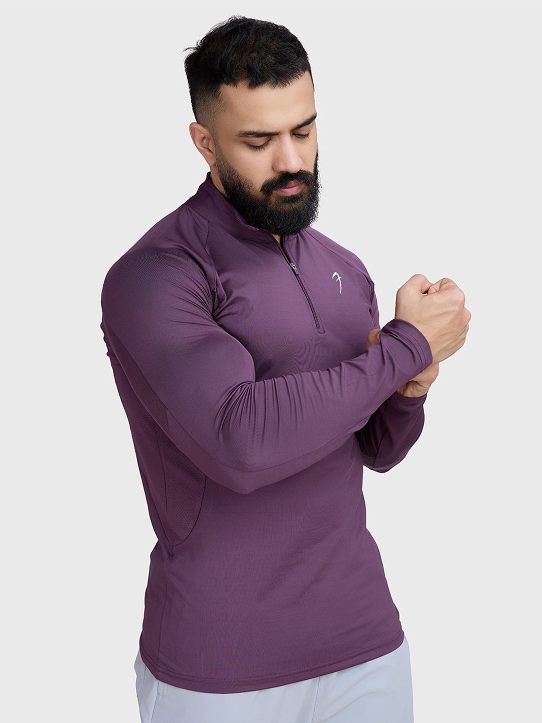 

FUAARK Men High Neck Anti Odour Pockets Slim Fit T-shirt, Purple