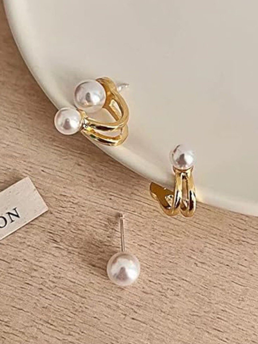 

CareDone Contemporary Studs Earrings, Gold