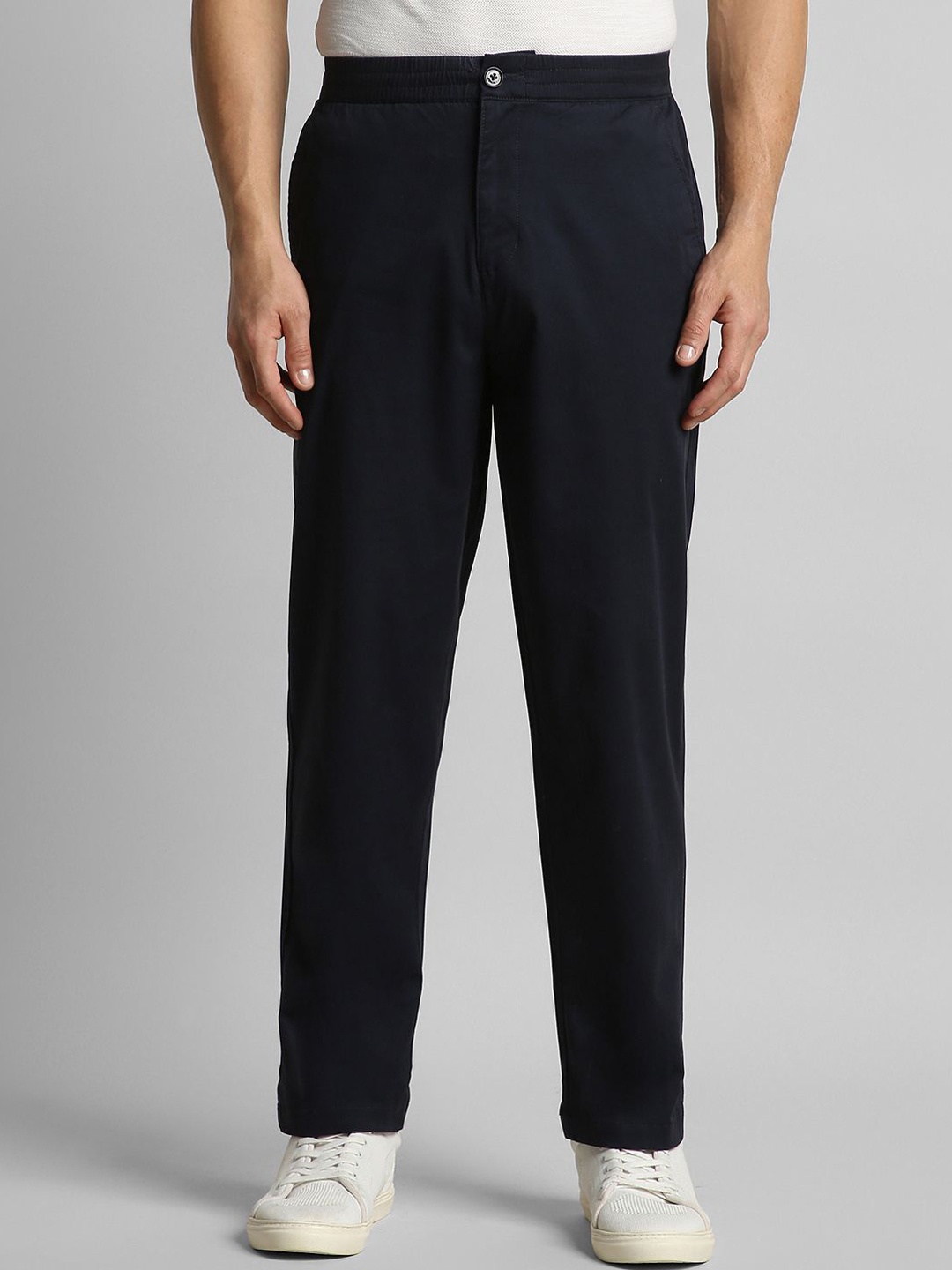 

SIMON CARTER LONDON Men Classic Regular Fit Trousers, Black