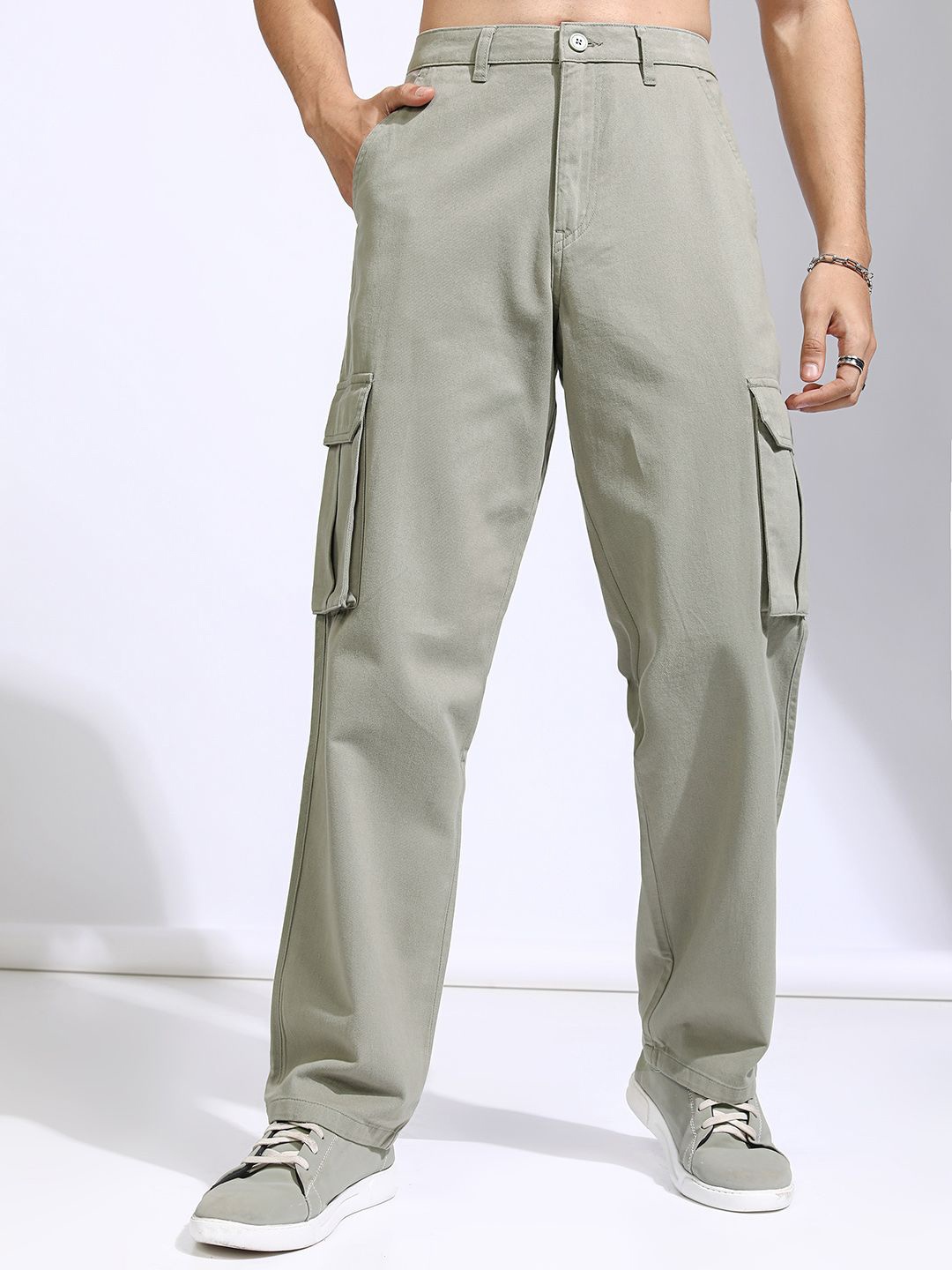 

HIGHLANDER Men Mid-Rise Straight Fit Cargos Trousers, Green