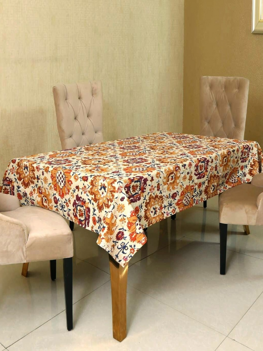 

BILBERRY Furnishing by preeti grover Cream-Coloured Set of 6 Ethnic Motifs Cotton 6-Seater Table Cover