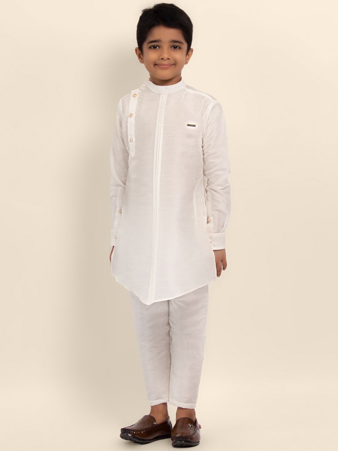 

DEVOILER Boys Mandarin Collar Dupion Silk Straight Kurta & Trousers, White