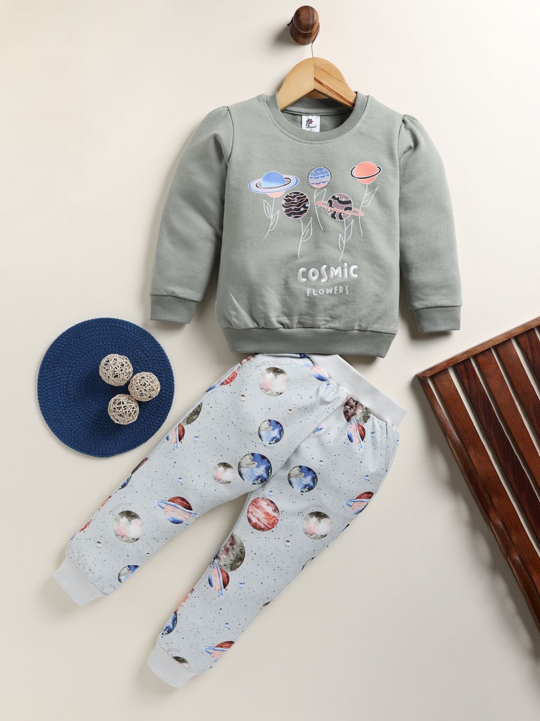 

Annie Girls Printed Pure Cotton Sweatshirt with Joggers, Grey