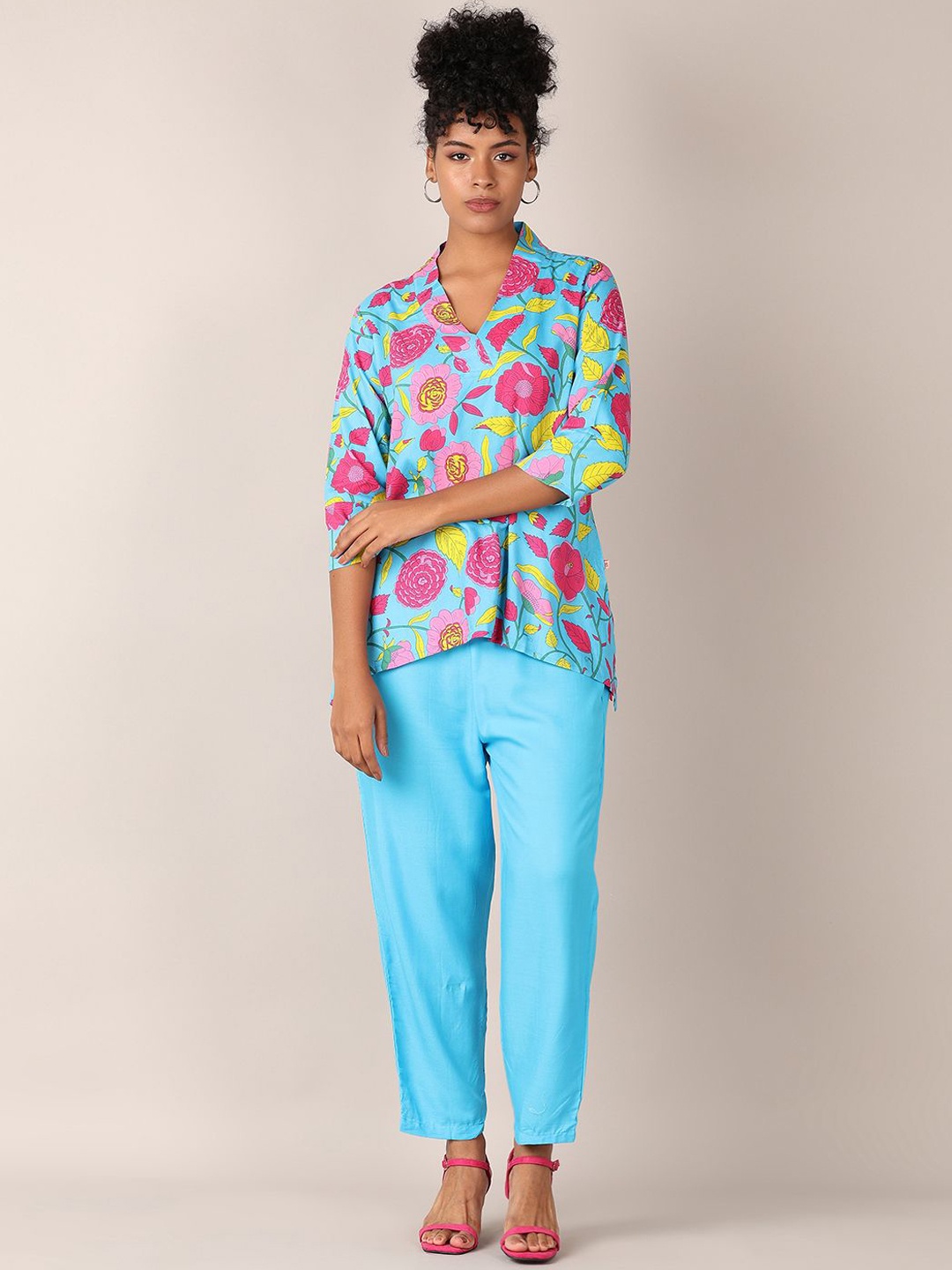 

V-Mart Floral Printed Three-Quarter Sleeves Tunic with Trouser, Blue