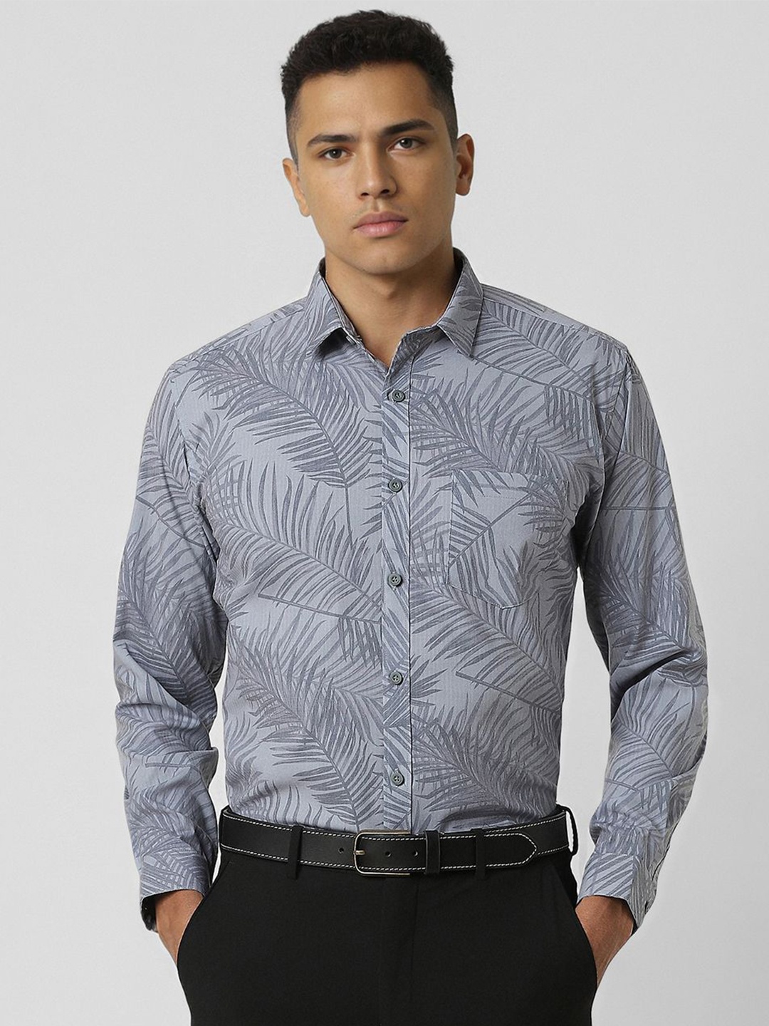 

V Dot Men Slim Fit Opaque Printed Party Shirt, Grey