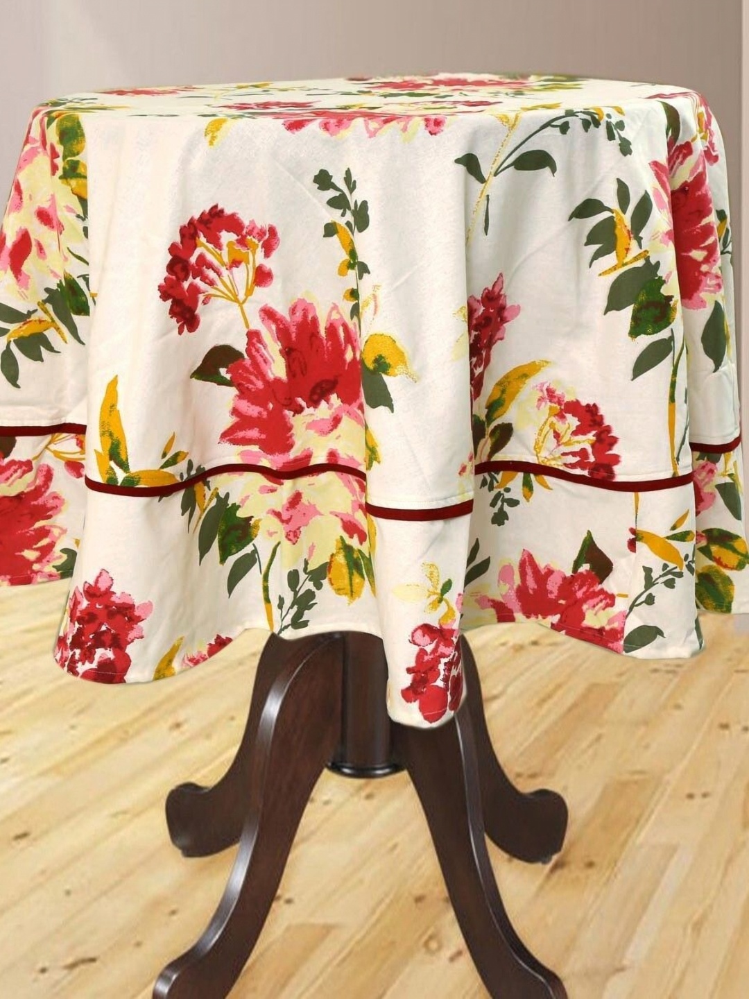 

BILBERRY Furnishing by preeti grover White Set of 6 Floral Cotton Round 6-Seater Table Cover