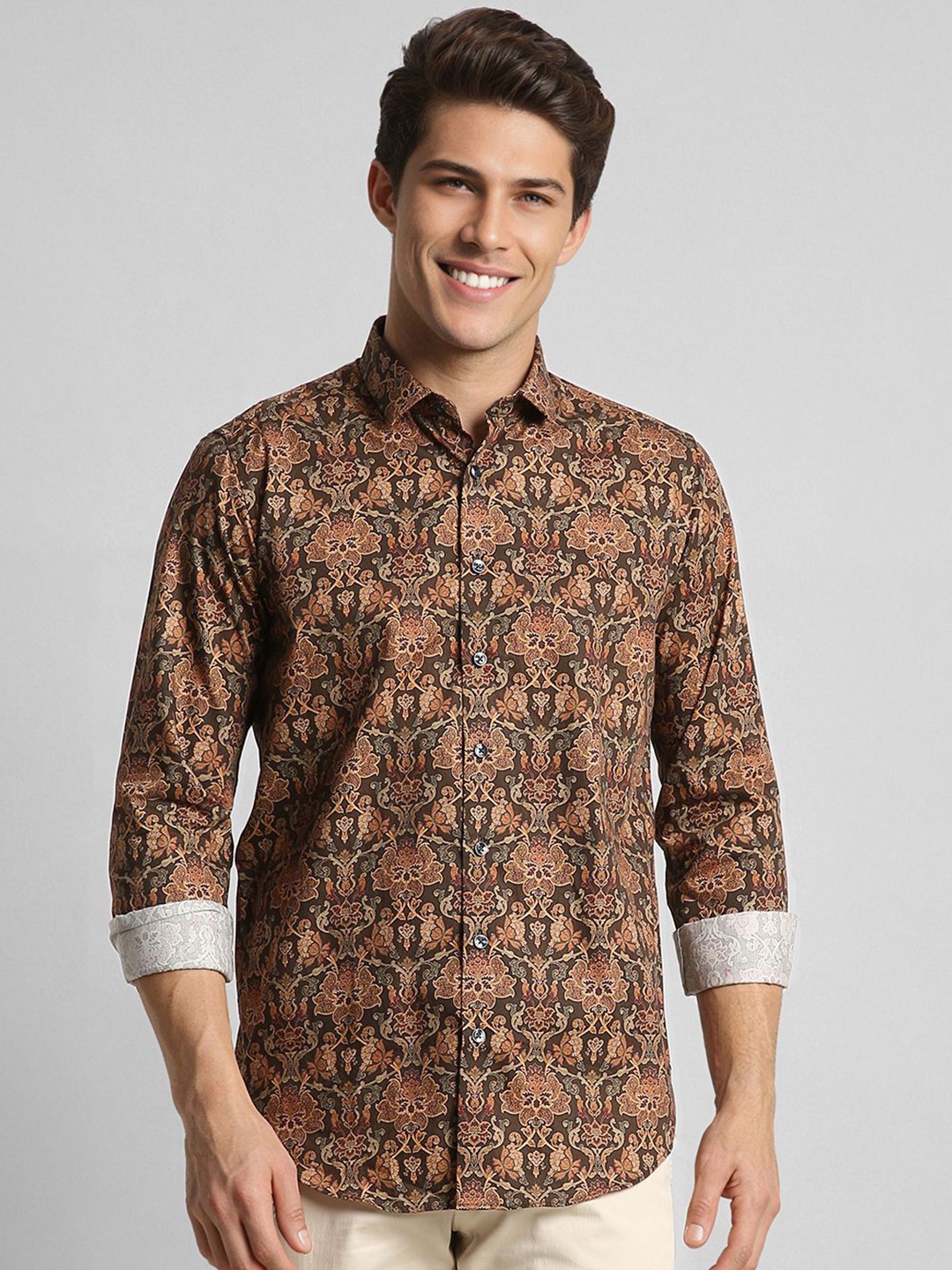 

SIMON CARTER LONDON Men Slim Fit Opaque Printed Casual Shirt, Brown