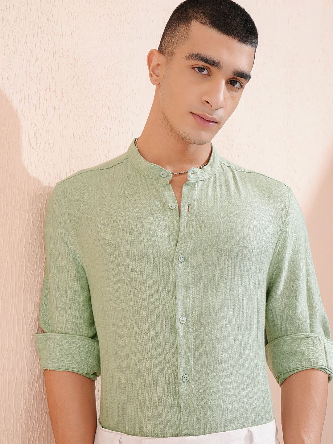 

HIGHLANDER Men Dobby Textured Relaxed Fit Casual Shirt, Green