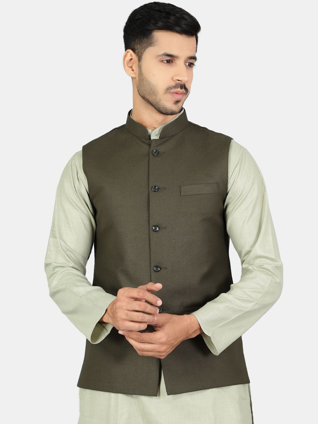 

Wintage Mandarin Collar Straight Kurta with Pyjamas & Nehru Jacket, Green