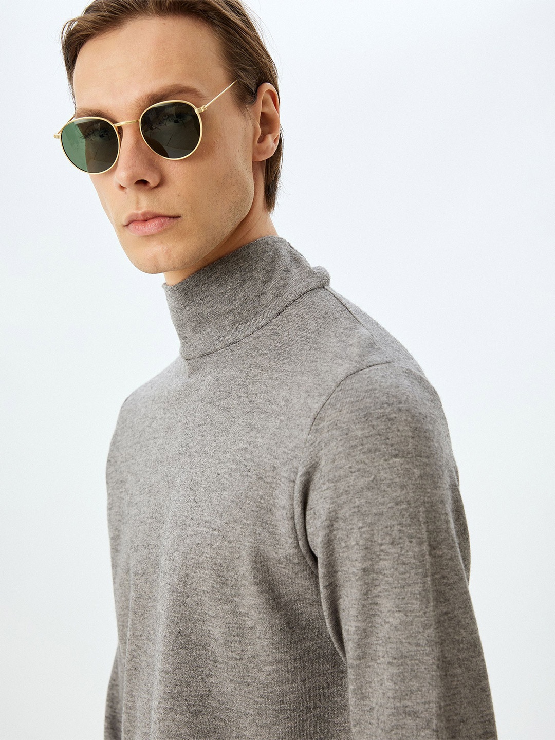 

Koton Men Turtle Neck Long Sleeves Pullover Sweaters, Grey