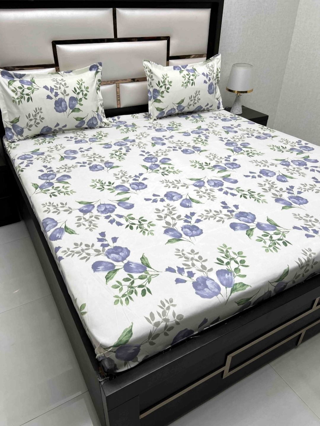 

Pure Decor Queen Size Double Bedsheet With 2 Pillow Covers 2.28m X 2.54m, White