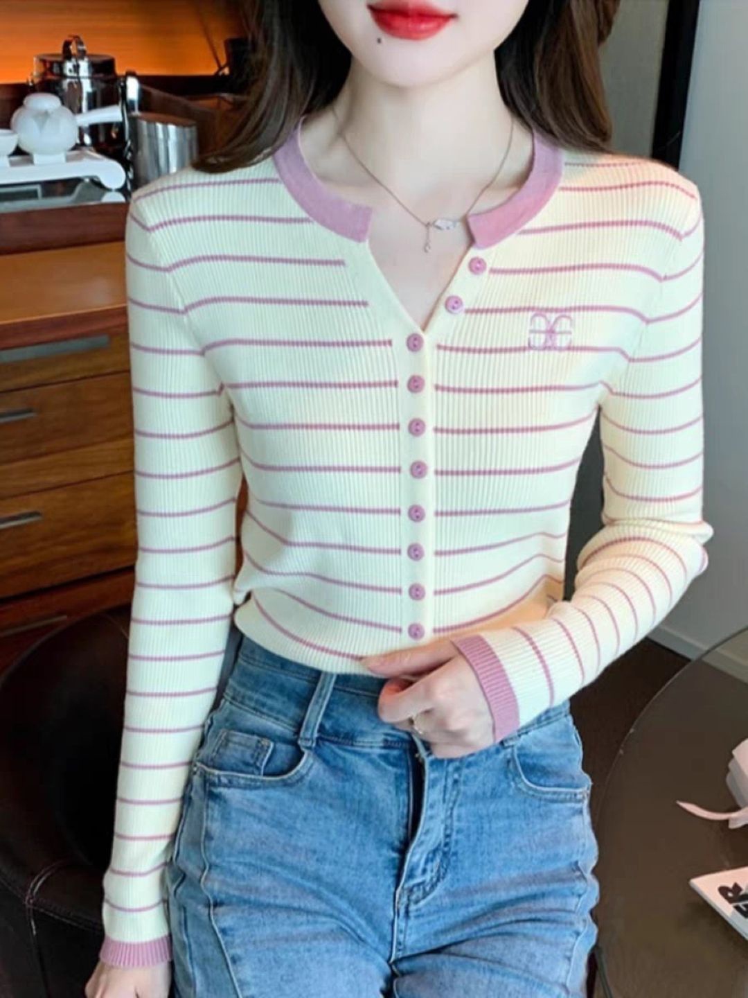 

StyleCast Women Striped Round Neck Long Sleeves Cardigan, Purple