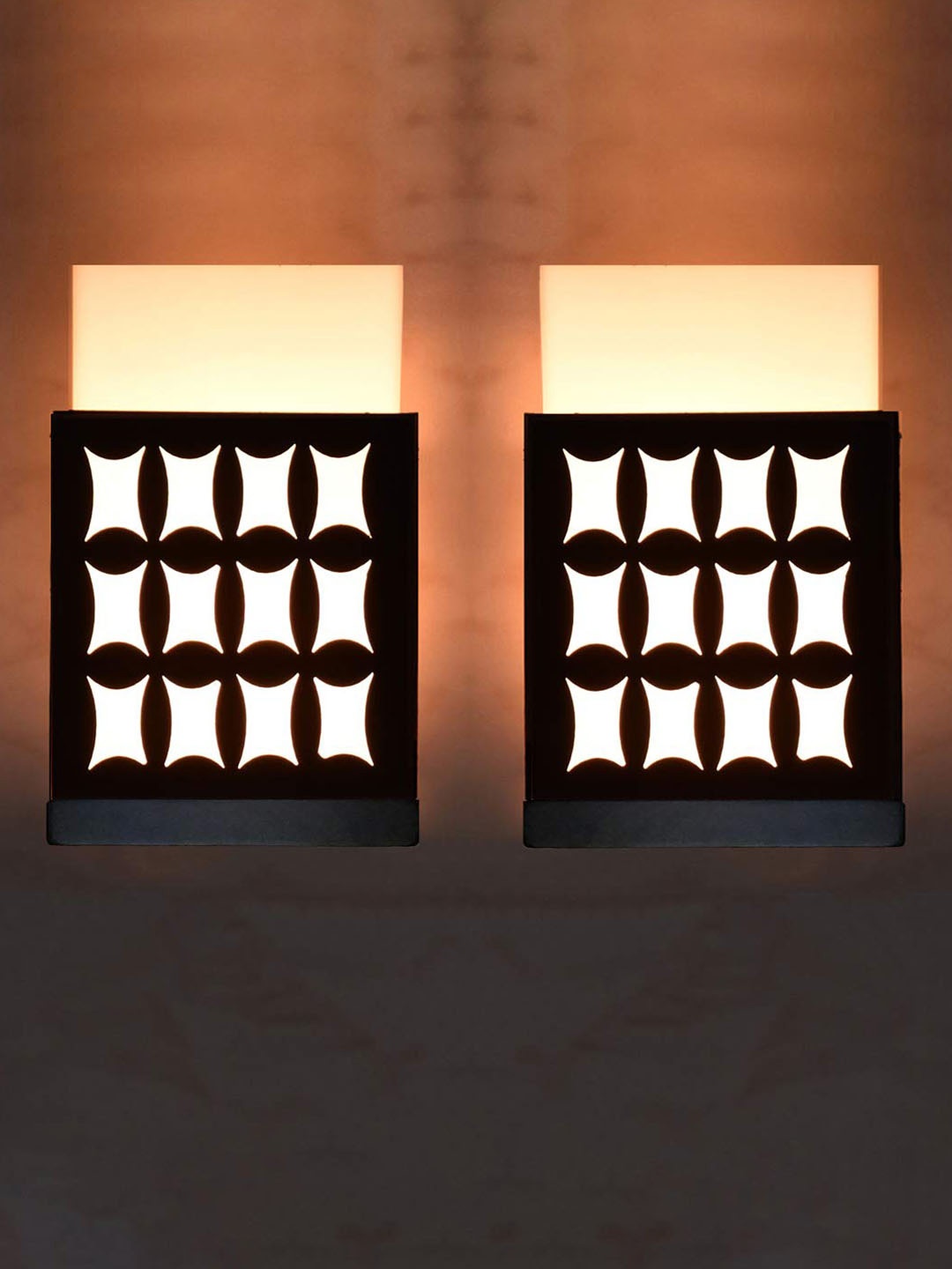 

Gojeeva Black 2 Pieces Wooden Square Shaped Wall Lamps