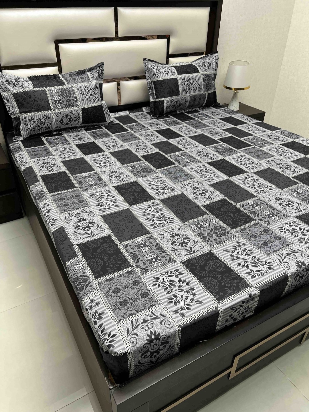 

Pure Decor Velar Sib Black Printed 250 TC Pure Cotton King Bedsheet Set 2.72 m x 2.73 m
