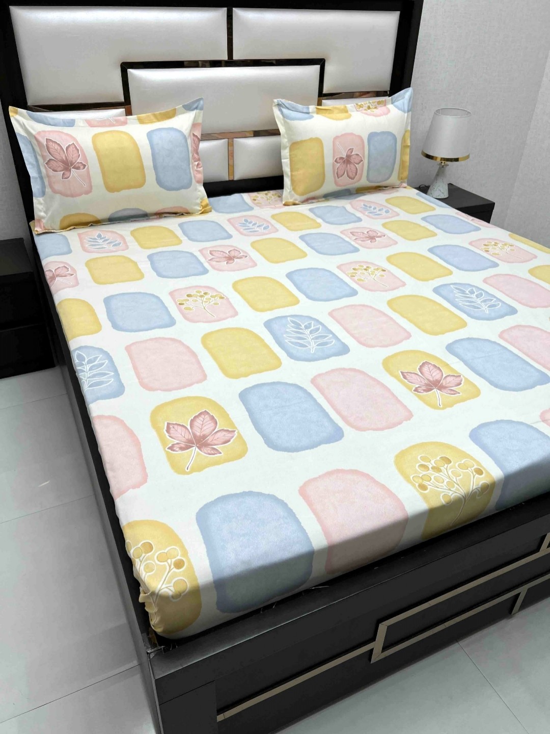 

Pure Decor Queen Size Double Bedsheet With 2 Pillow Covers 2.28m X 2.54m, Yellow