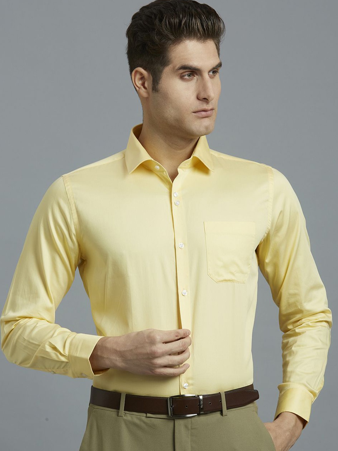 

Reid & Taylor Men Classic Opaque Formal Shirt, Yellow