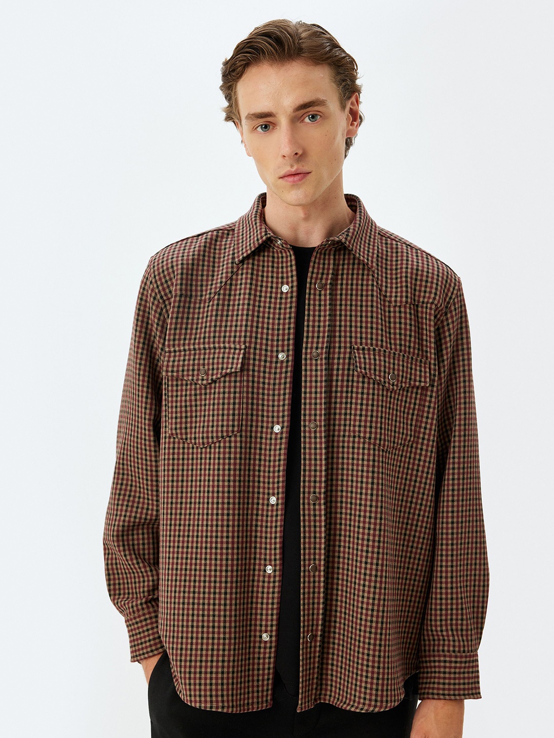 

Koton Men Opaque Checked Casual Shirt, Red
