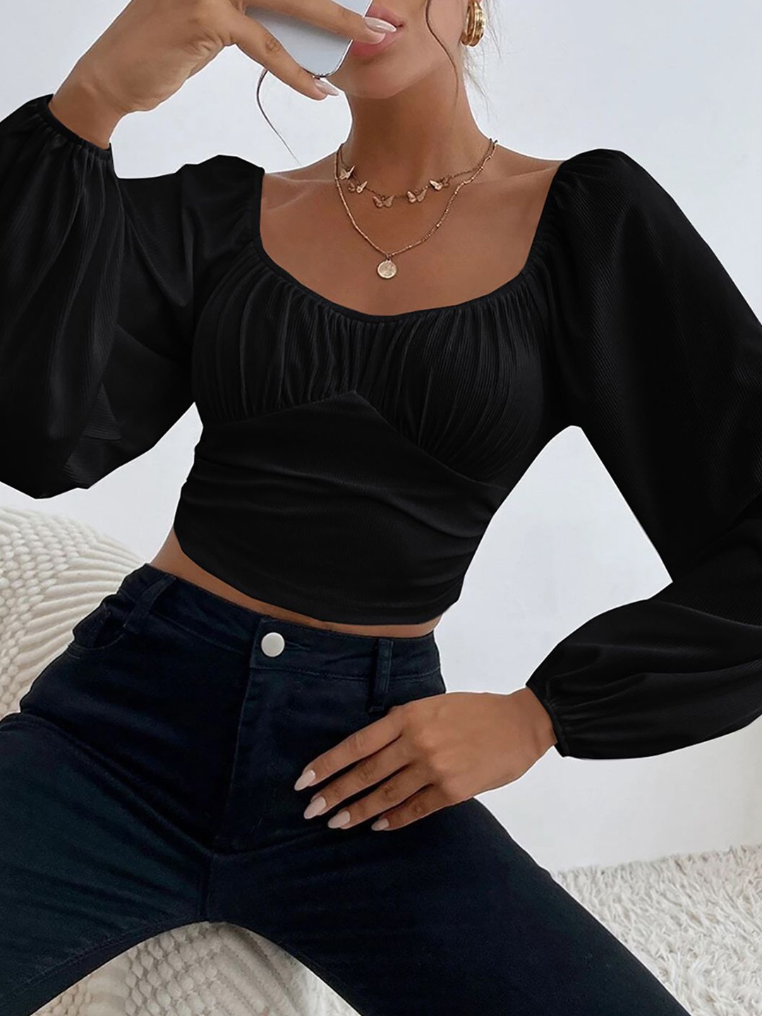 

StyleCast x Revolte Women Sweetheart Neck Tank Crop Top, Black