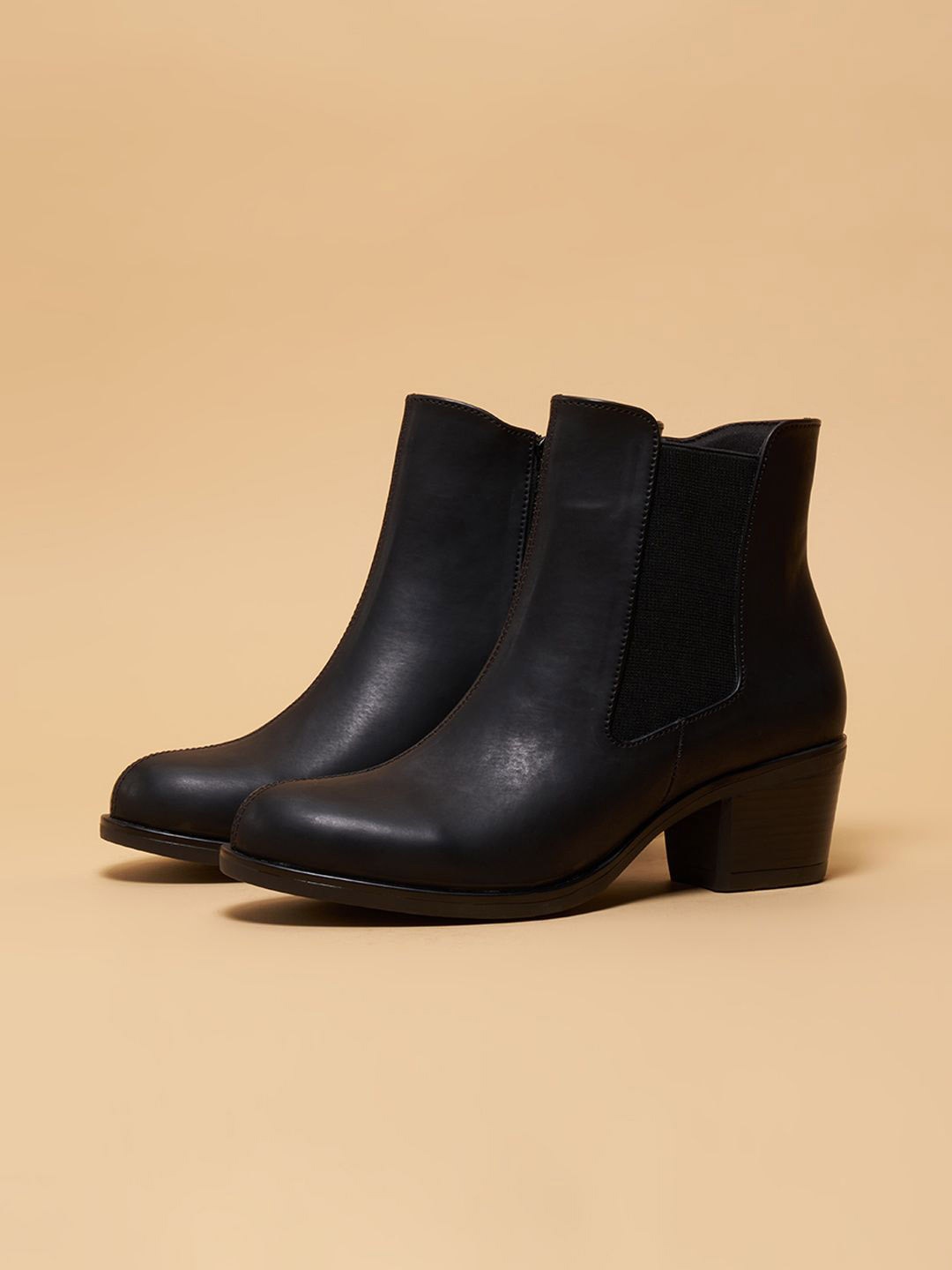 

ERIDANI Stacey Ankle-Length Boots, Black