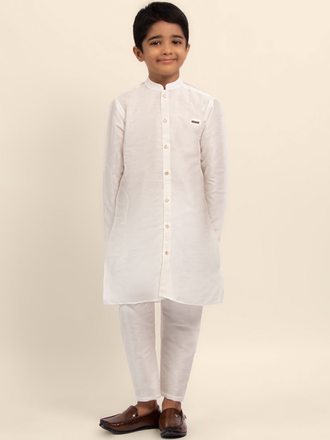 

DEVOILER Boys Mandarin Collar Dupion Silk Straight Khadi Kurta, White