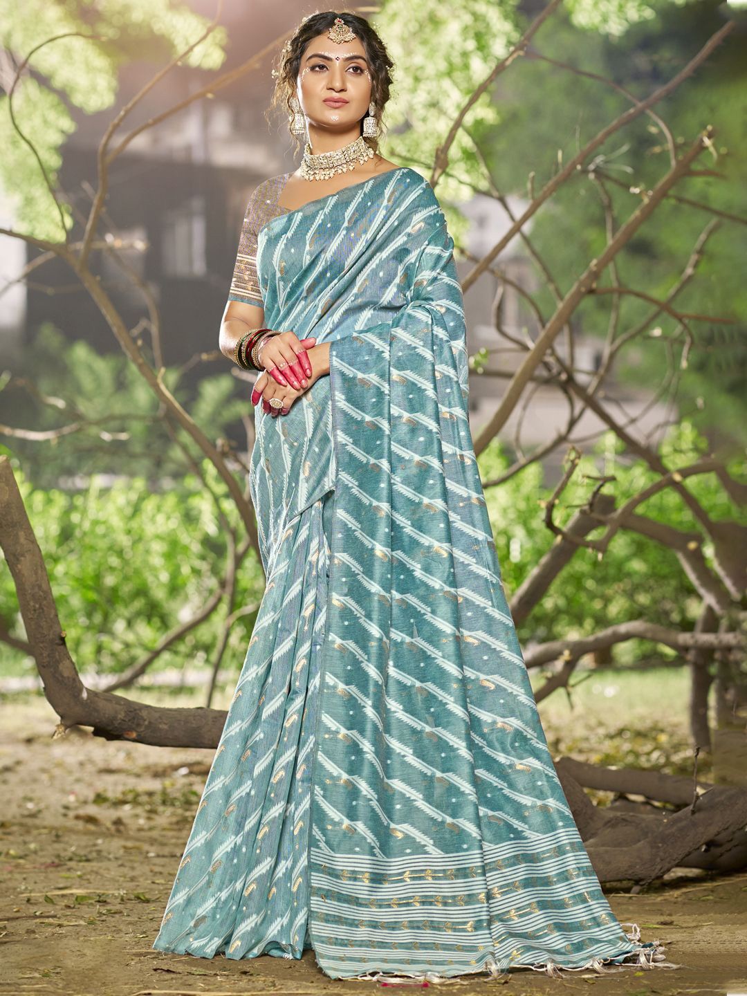 

SANGAM PRINTS Woven Design Zari Tussar Saree, Turquoise blue