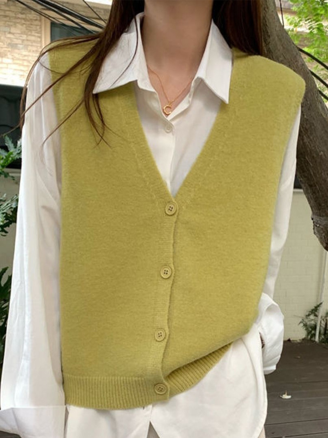 

StyleCast Women Sleeveless Sweater Vest, Green