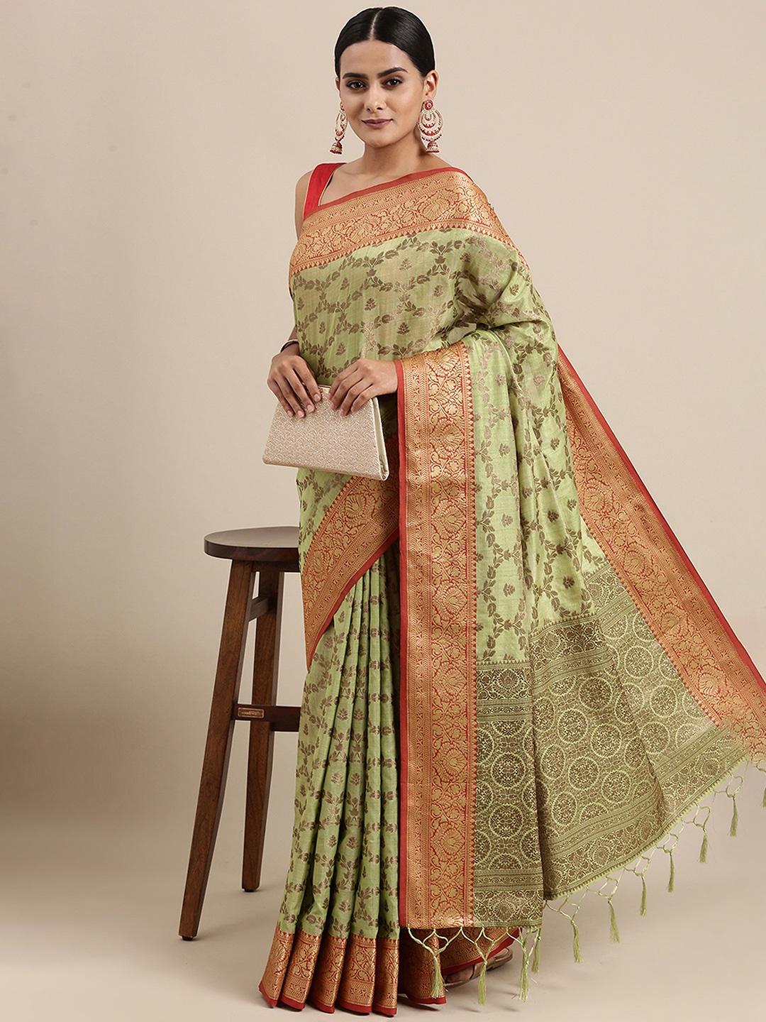 

HEER FASHION Woven Design Zari Saree, Green