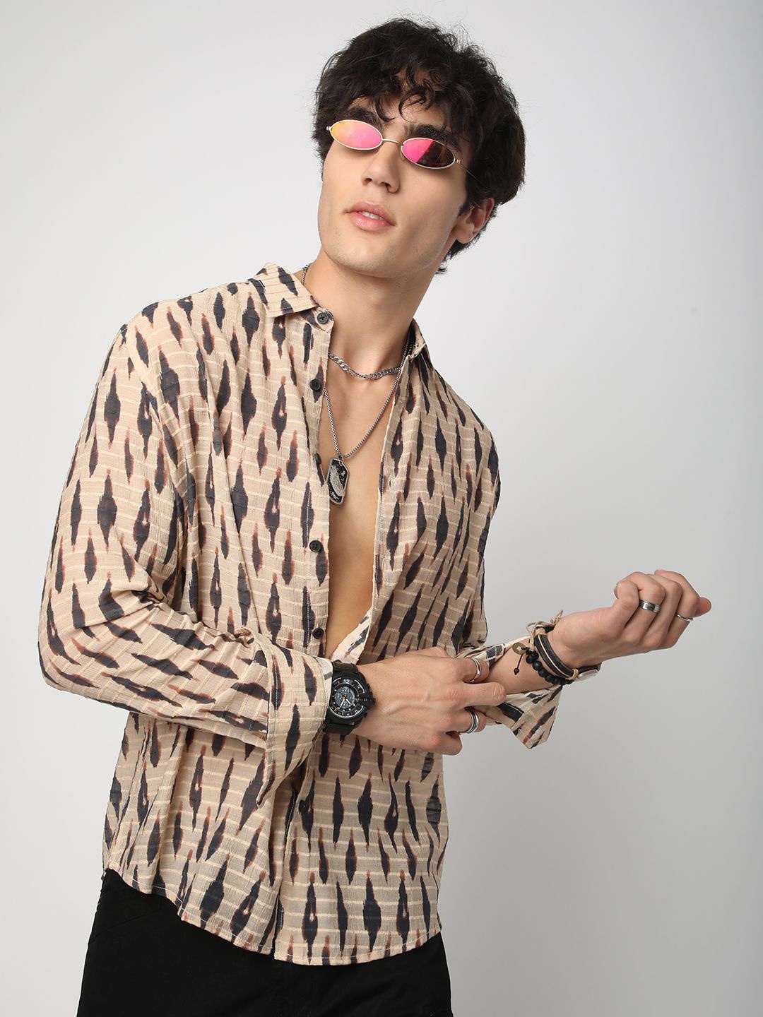 

VASTRADO Men Classic Slim Fit Opaque Printed Casual Shirt, Beige