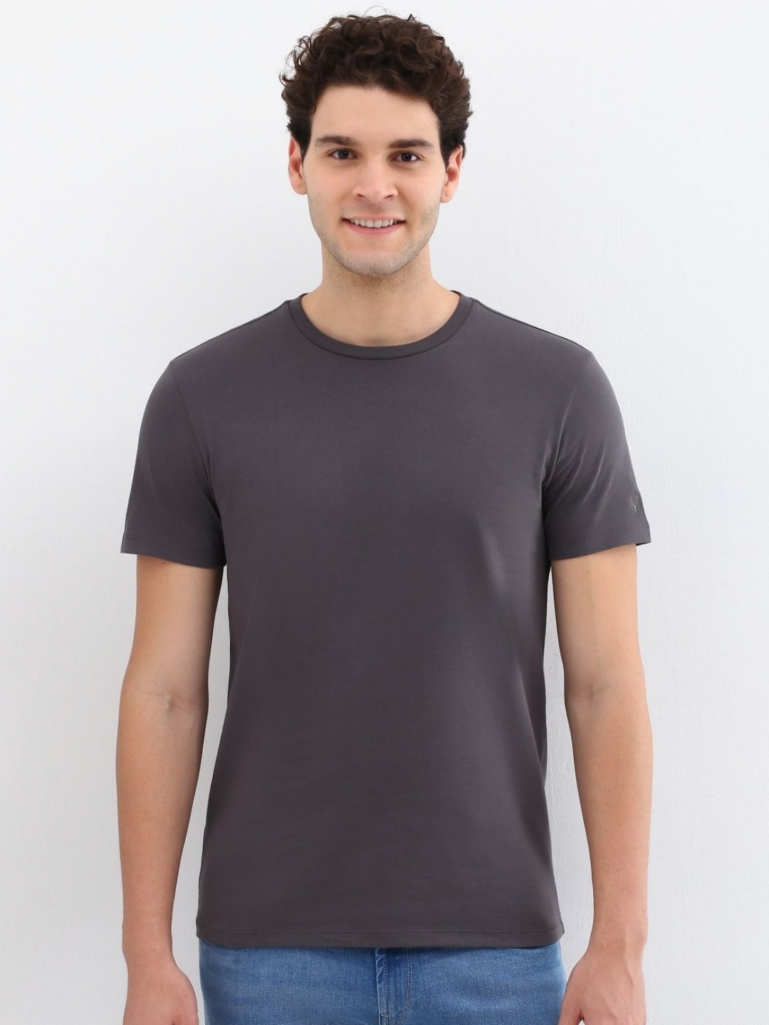 

Allen Solly Men Slim Fit T-shirt, Charcoal