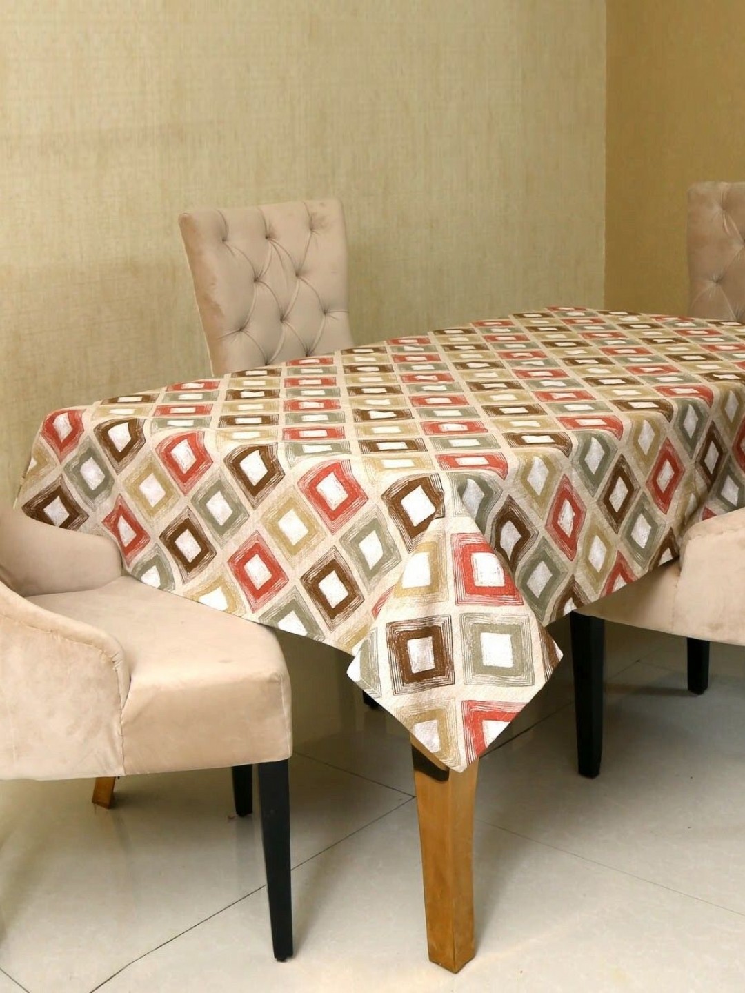 

BILBERRY Furnishing by preeti grover White Geometric Printed Cotton 6-Seater Table Cover