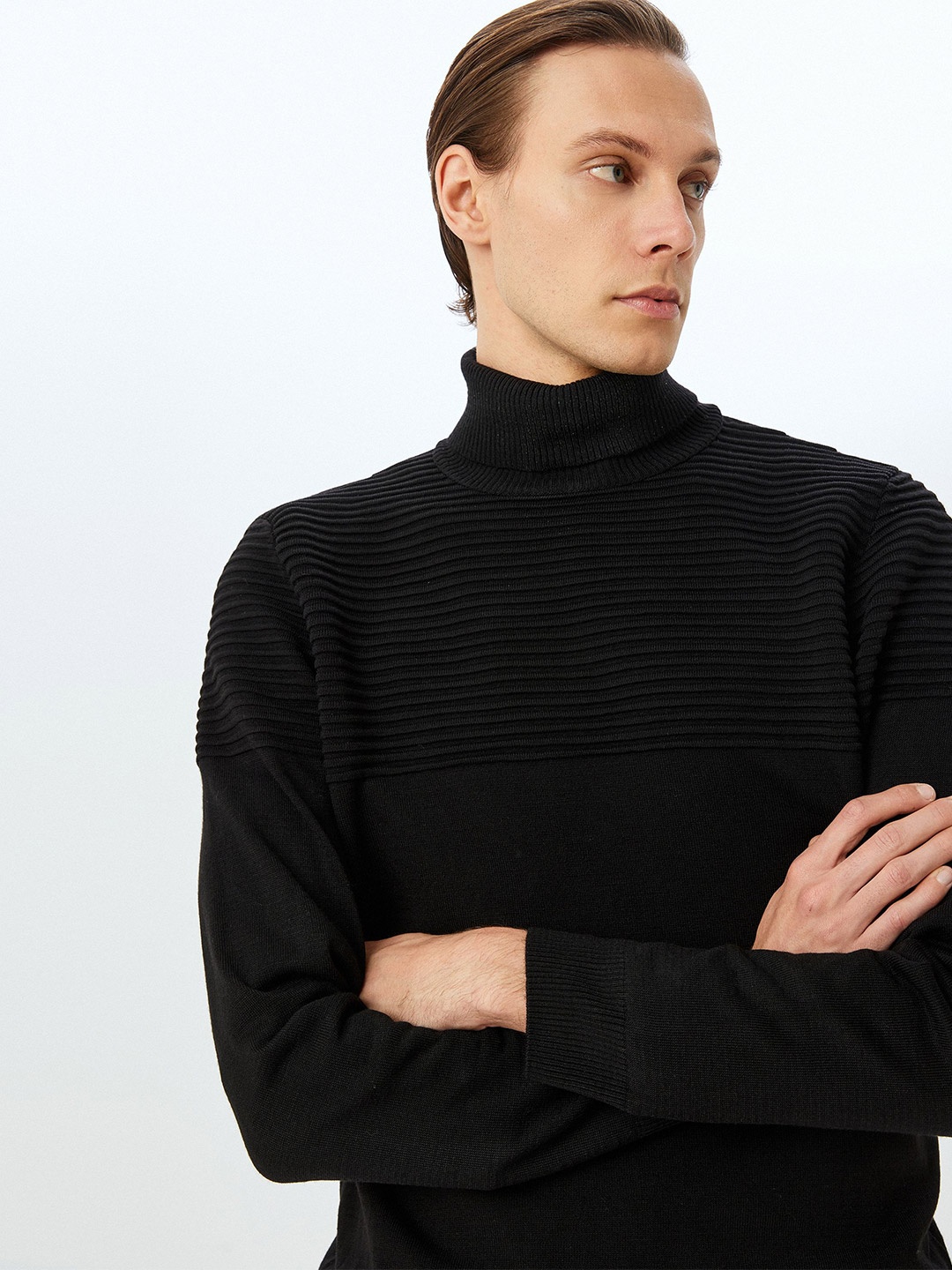 

Koton Men Turtle Neck Pullover, Black