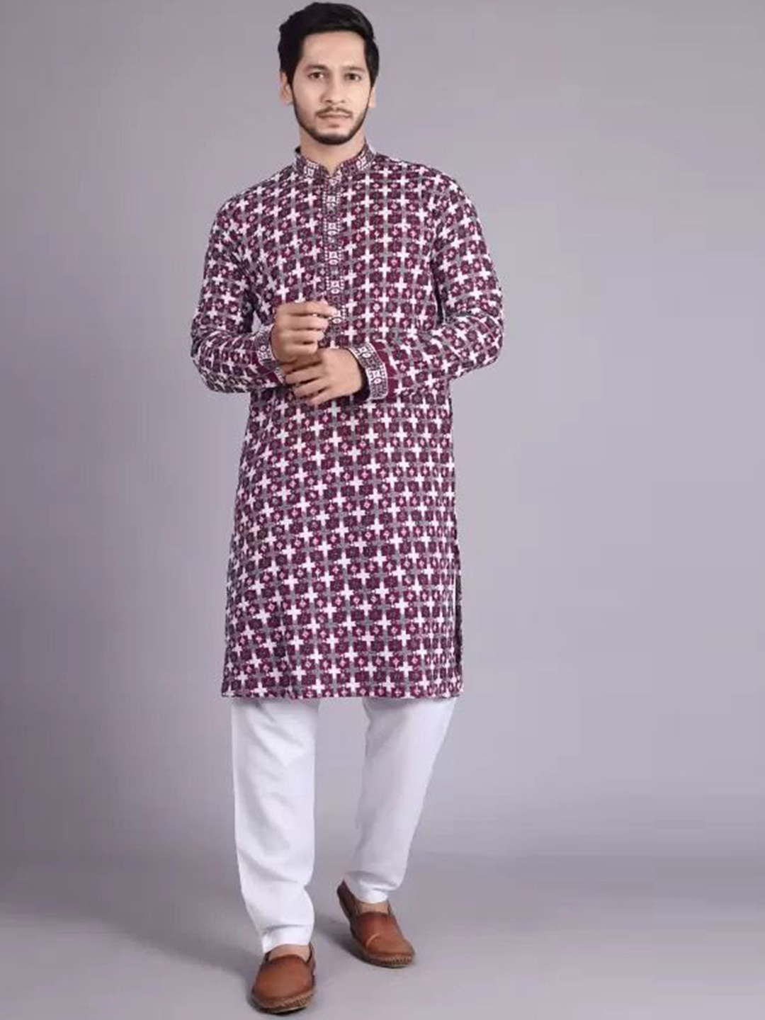 

ALMORA Men Geometric Embroidered Thread Work Kurta, Purple