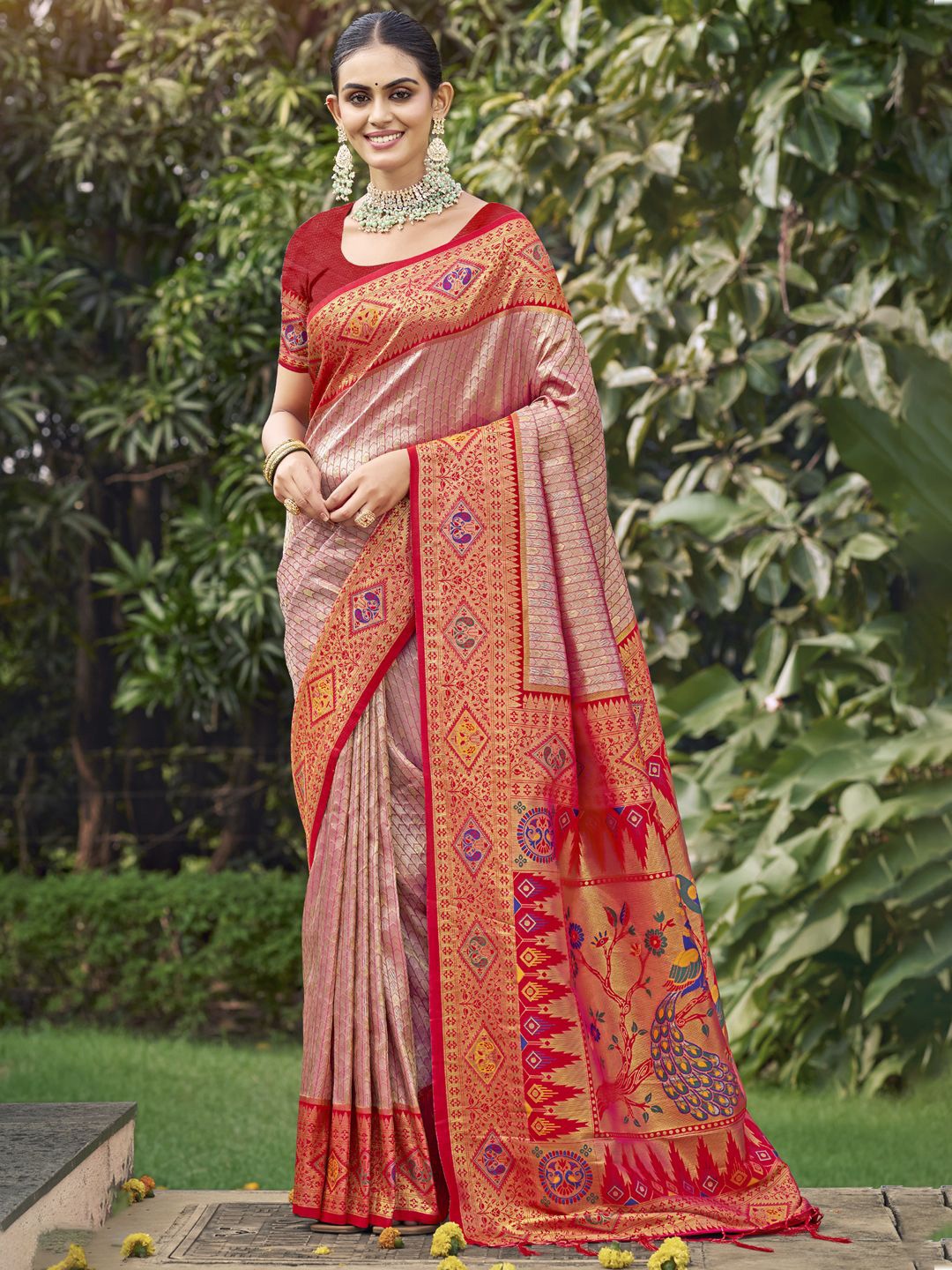 

SANGAM PRINTS Woven Design Zari Tussar Saree, Red